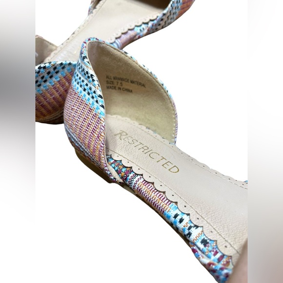 Restricted Womens Ballet Flats Sz 7.5 Multi Color Boho Casual Travel Shoes - Picture 2 of 6